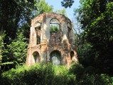 Ruiny pałacyku / fot. Sławomir Bełko